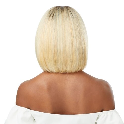 Outre Perfect Hairline Synthetic 13x4 Lace Frontal Wig - JENISSE - EgoWigs.com-1